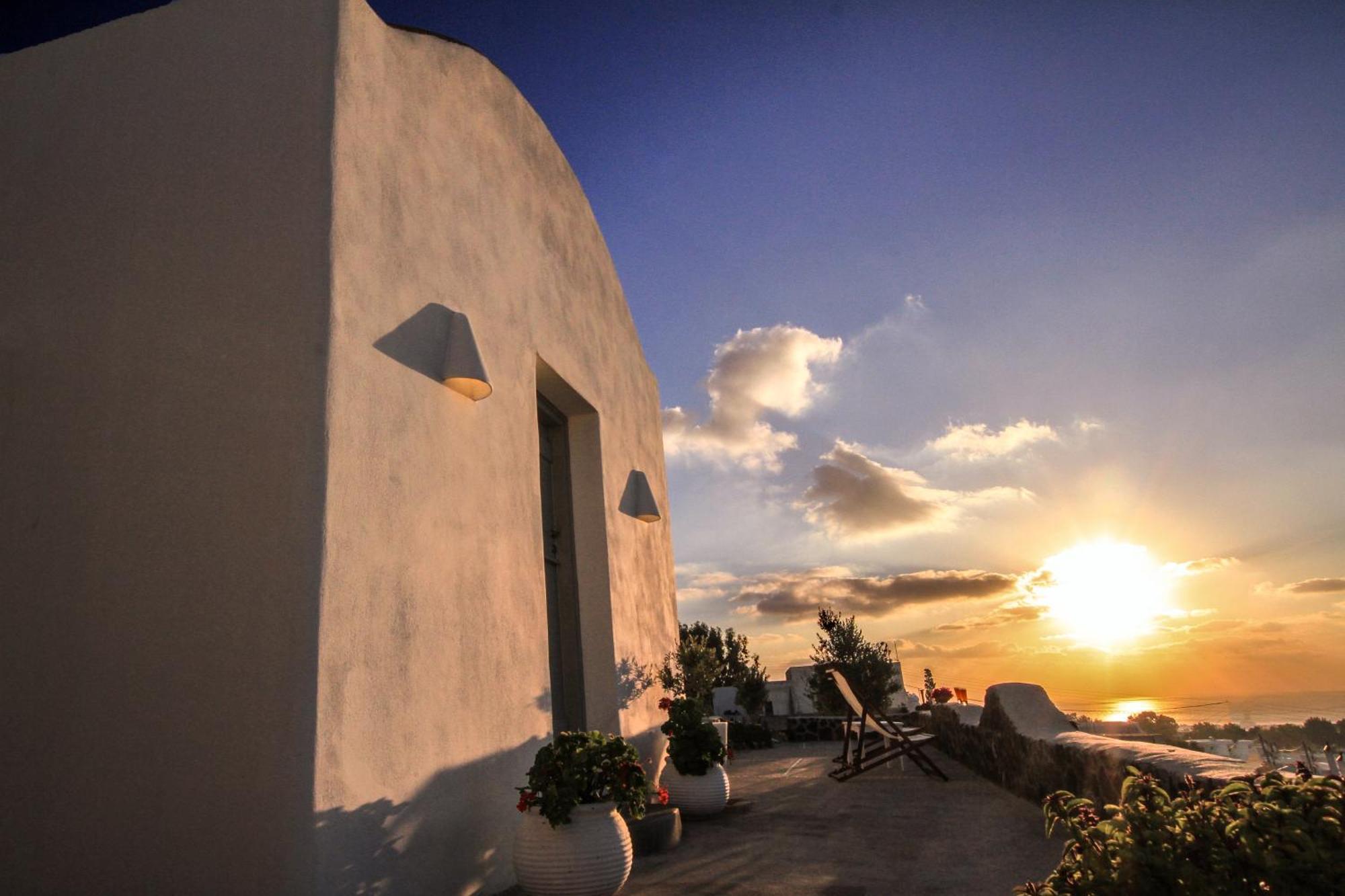 Shades Of White Villas Emporio  Dış mekan fotoğraf